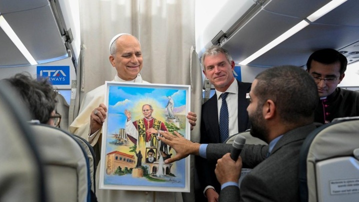 Leon XIV, în avion: Mă gândeam să ies la pensie, dar apoi m-am predat lui Dumnezeu