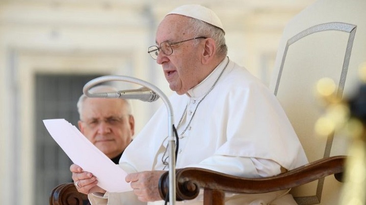 Mesajul Papei Francisc la Ziua mondială a săracilor din 2022: ”Isus Cristos s-a făcut sărac pentru voi”