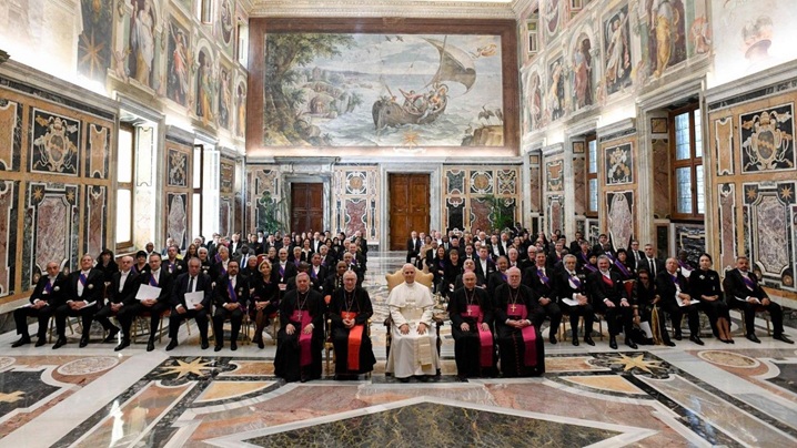 Biserica proclamă pacea, dreptatea și adevărul: papa Leon, membrilor Corpului Diplomatic