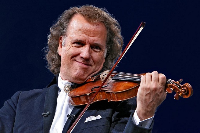 Violonistul Andre Rieu mai anunţă un concert în Bucureşti, al patrulea