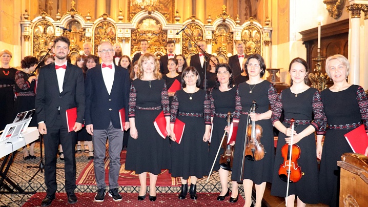 FOTO/VIDEO: Concert de Paști în Catedrala „Schimbarea la Față” din Cluj-Napoca