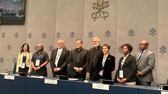 Amoris laetitia, în Vatican se reflectă asupra căsătoriei, conviețuirii, temerilor tinerilor
