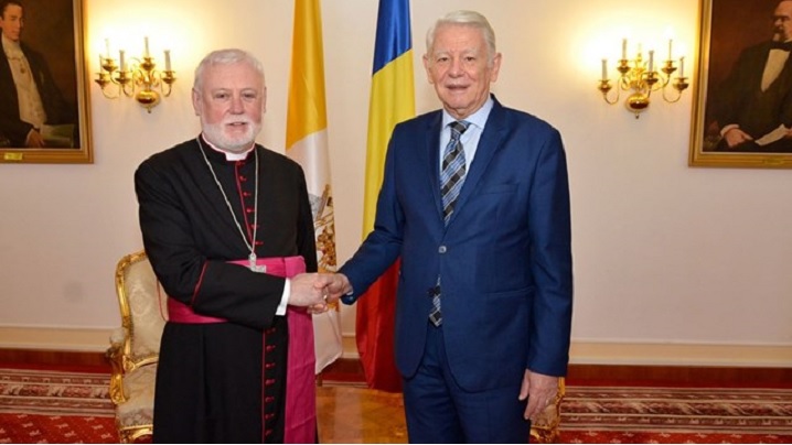 Perspectivele vizitei Papei Francisc, pe agenda consultărilor bilaterale Sfântul Scaun – România