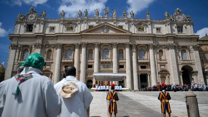 Parolin: Papa Francisc transmite îmbrățișarea sa din cer, pentru voi, pentru noi și lumea întreagă