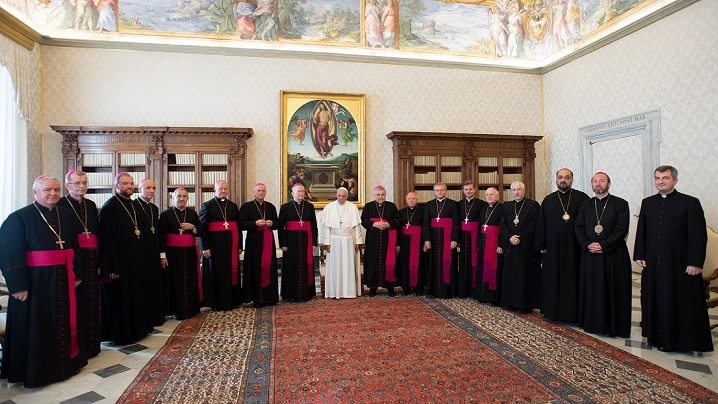 ”Sfântul Părinte se pregătește să vină în România”