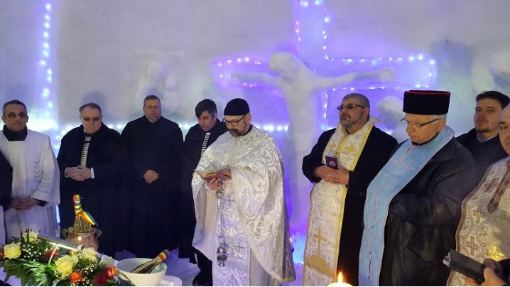 Binecuvântare și rugăciune în Biserica de gheață