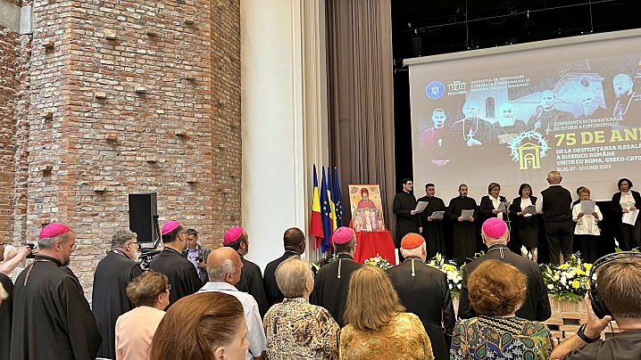 FOTO/VIDEO: Blaj, 75 de ani de la desființarea ilegală a Bisericii Române Unite cu Roma, Greco-Catolică