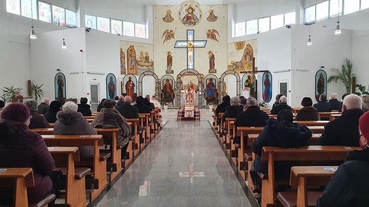 FOTO: Vizita Preasfinției Sale Cristian în Protopopiatele Brașov și Făgăraș