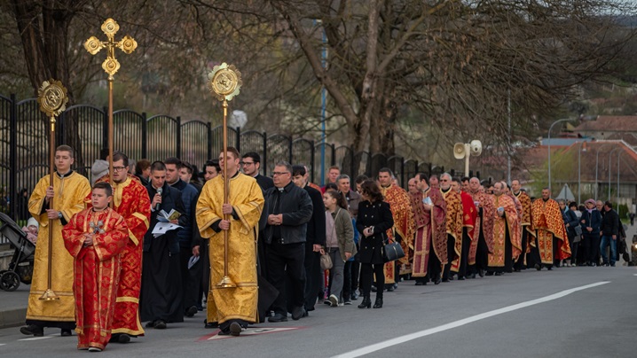 Anunț: Marți, 30 aprilie 2024, Calea Crucii cu procesiune pe străzile Blajului