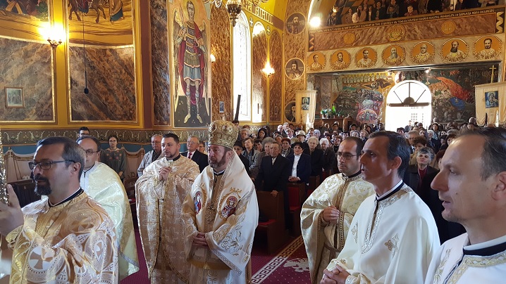 FOTO: PS Claudiu în mijlocul credincioșilor parohiei Blaj II (Capela Arhiereilor)