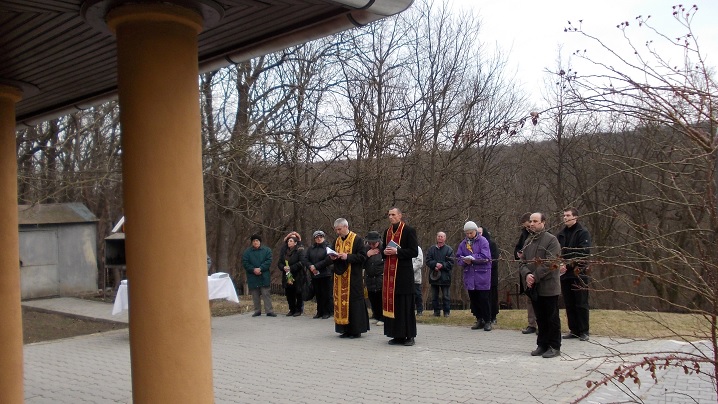 FOTO: Calea Crucii la Cărbunari