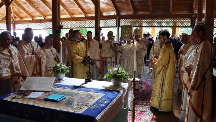 Pelerinajul de primăvară Sanctuarul Arhiepiscopal Major al Fecioarei Săracilor din Cărbunari (Blaj)