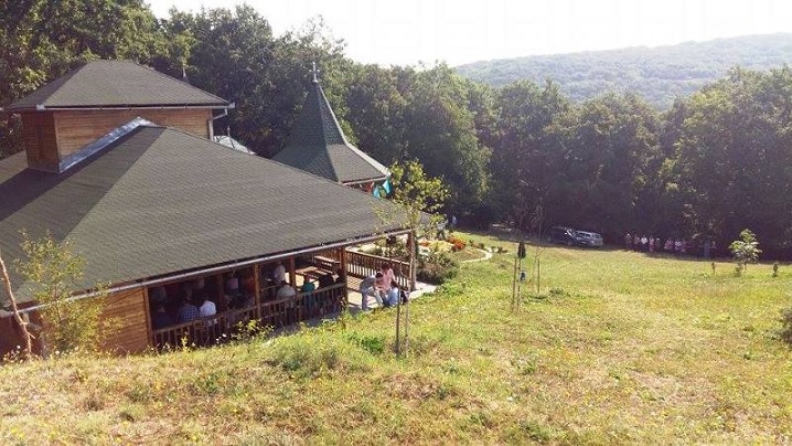 2.000 de credincioși greco-catolici în pelerinaj la Cărbunari