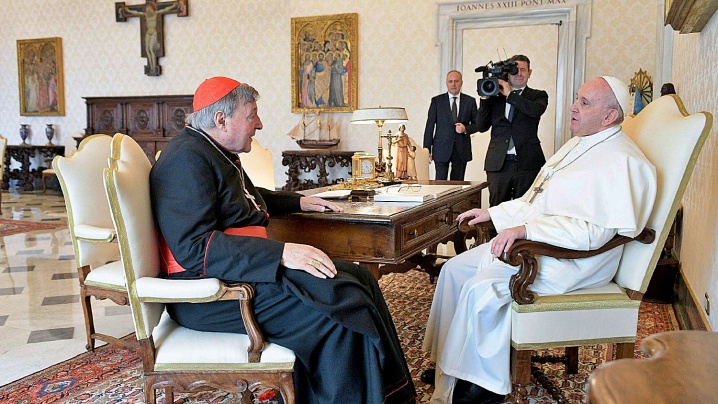 În audiență la papa Francisc, cardinalul George Pell