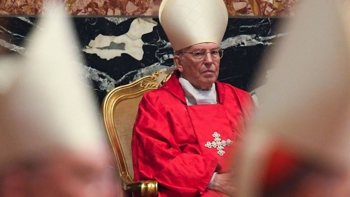 Cardinalul Giovanni Battista Re este noul decan al Colegiului cardinalilor