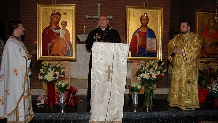 FOTO: Vizita Cardinalului Sandri în Parohia Greco-Catolică Română din Paris