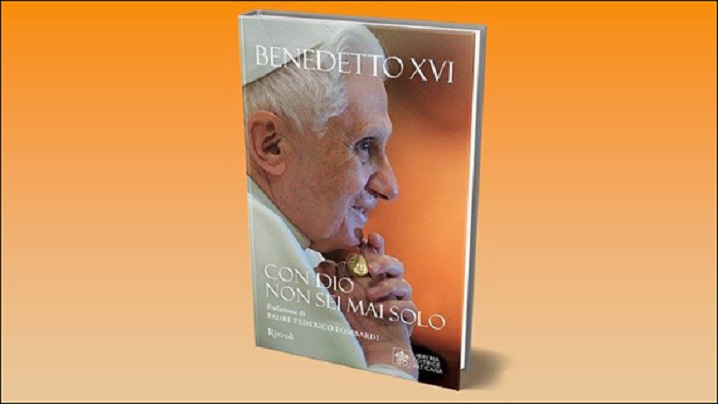 "Cu Dumnezeu nu eşti niciodată singur", marile discursuri ale lui Benedict al XVI-lea