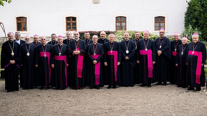 Episcopii catolici din România s-au reunit în sesiune plenară la Alba Iulia