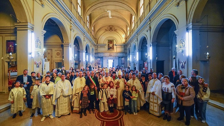 Două noi iconostase pentru românii greco-catolici din Italia