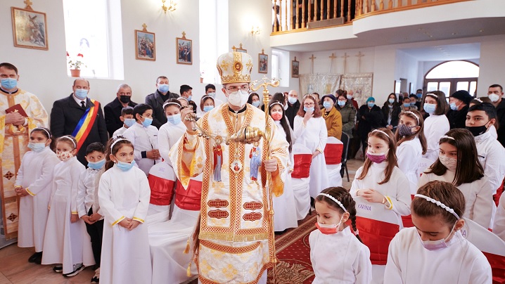 FOTO: Sfânta Liturghie arhierească în Parohia Cetatea de Baltă