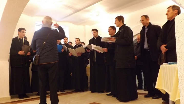 FOTO: Colindători la sediul Curiei Arhiepiscopiei Majore