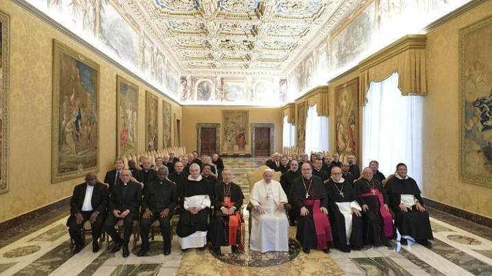 Papa, membrilor Comisiei Teologice Internaţionale: Fiţi model şi stimulent pentru teologi