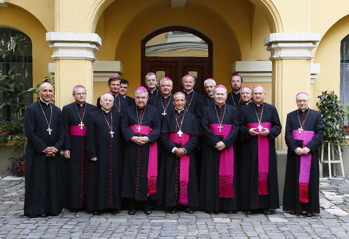UPDATE: Foto-Sesiunea de toamnă a Conferinţei Episcopilor Catolici din România (CER)