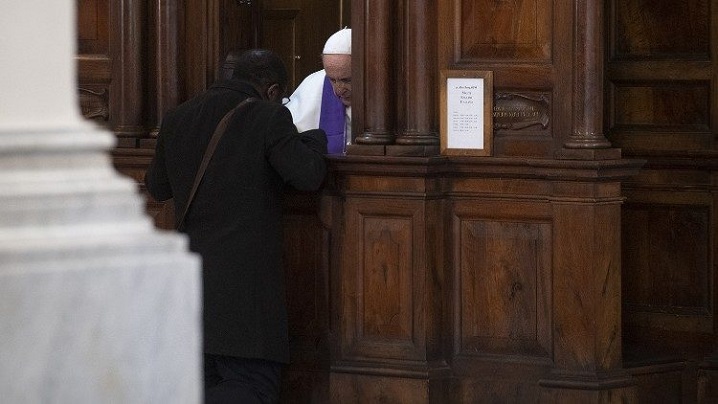 ”24 de Ore pentru Domnul” cu Papa Francisc într-o parohie din Roma