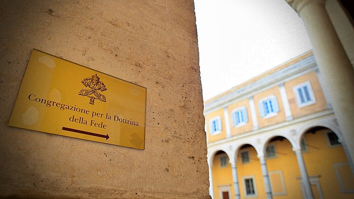 ”Fidem servare”. Papa Francisc modifică structura Congregației pentru Doctrina Credinței
