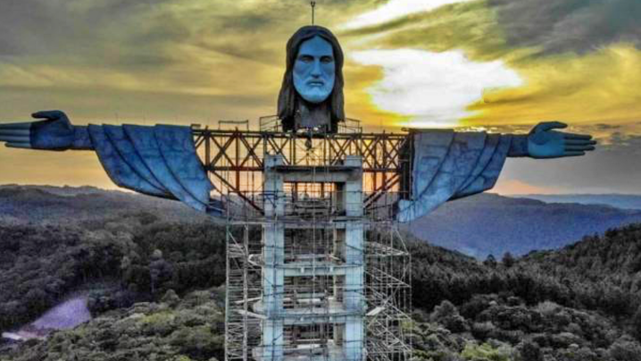 O statuie a lui Isus mai înaltă decât cea din Rio de Janeiro este construită în Brazilia