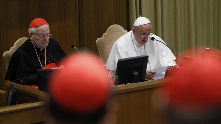 Propuneri și perspective privind Curia Romană
