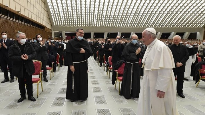 Papa Francisc: Confesorul să fie frate, tată şi mângâietor