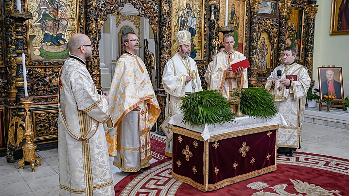 PF Claudiu: Chemare la discernământ între împărăția lumii și Împărăția lui Dumnezeu