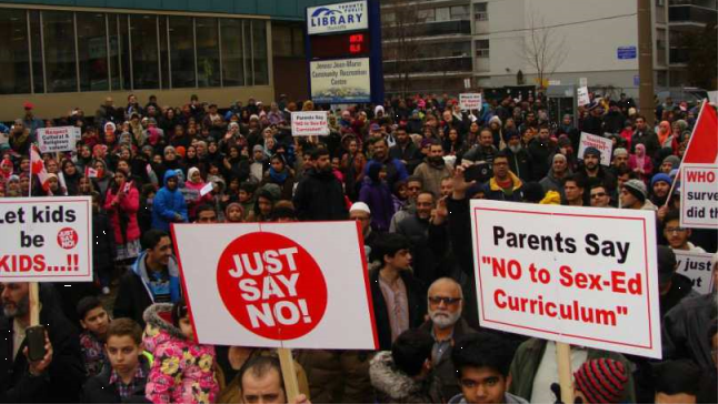 Educaţie sexuală de la clasa întâi: Părinţii îşi retrag copiii de la şcolile publice din Ontario