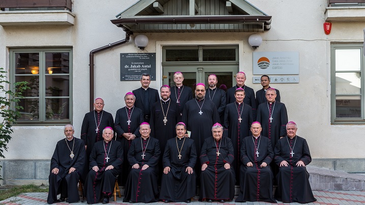 COMUNICAT: Episcopii catolici din România în vizită la Papa Francisc