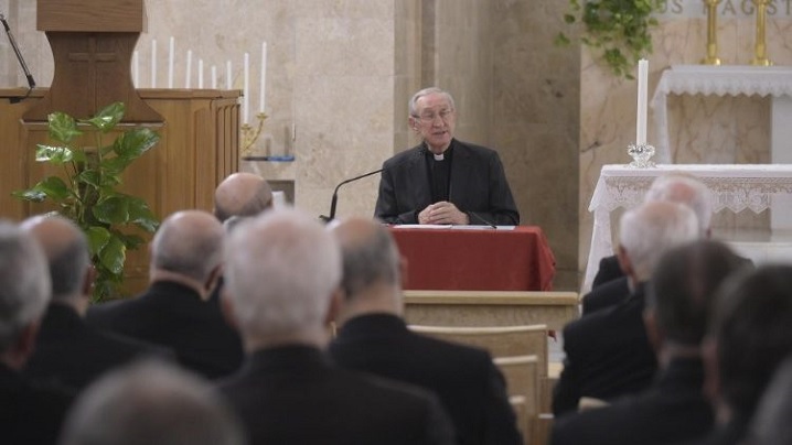 Exerciţii spirituale pentru Curia Romană la Ariccia. Papa Francisc participă din Vatican