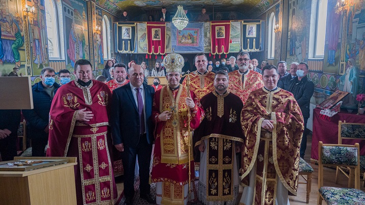 FOTO: Vizita pastorală a Preasfinției Sale Cristian în Parohia Fărău