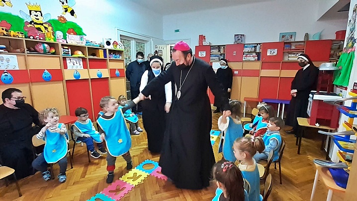 Zi de sărbătoare la Grădinița Confesională „Sfânta Ana” a Surorilor Baziliene