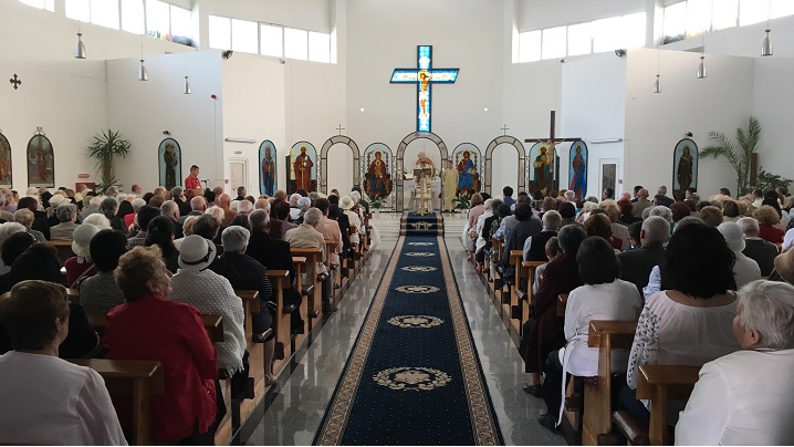 FOTO: Sărbătoarea parohiei „Sfântul Petru” din Brașov, încununată de prezența Preasfinției Sale Claudiu