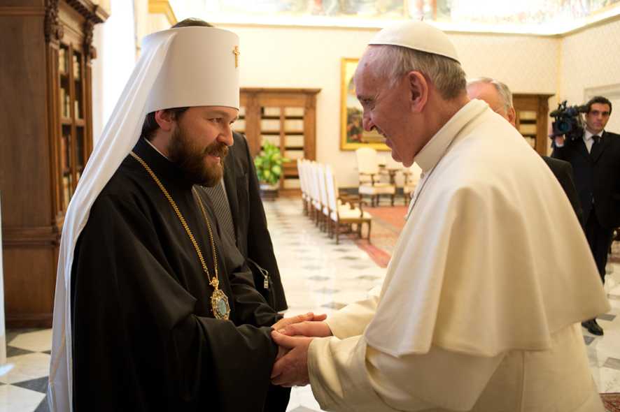 Biserica Ortodoxă Rusă se pregătește pentru o întâlnire între Papa Francisc și Patriarhul Kirill