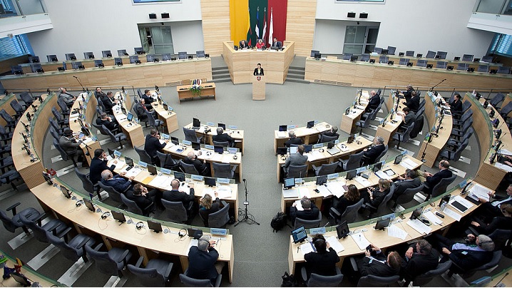 Lituania respinge fără drept de apel legalizarea căsătoriilor homosexuale