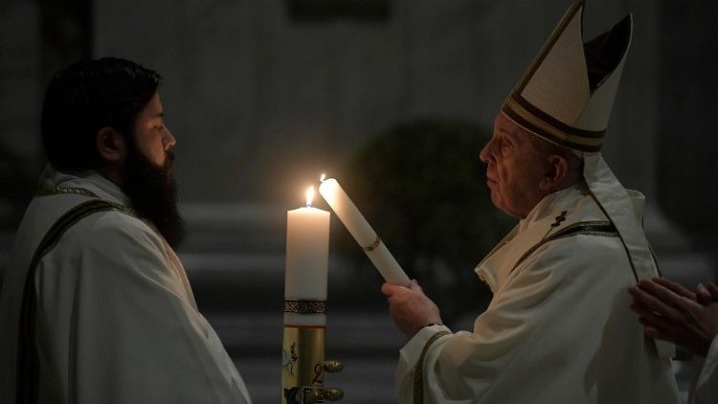 Slujbele Săptămânii Sfinte 2021 cu papa Francisc. Transmisiuni live pe TVR 2