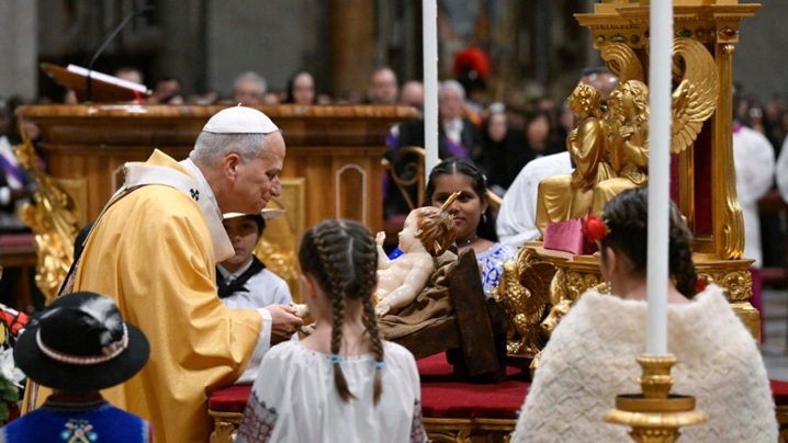 În Pruncul Isus, Dumnezeu nu ne dă ceva, ci pe sine însuși