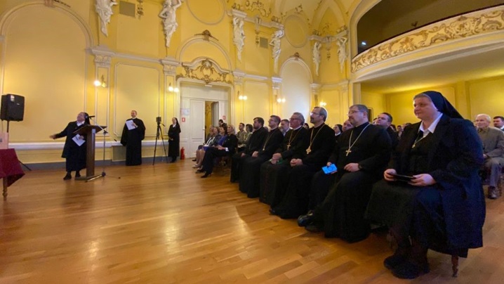Monografia istorică „Congregația Maicii Domnului. Un veac de mărturie catolică 1921-2021”, prezentată la Sibiu