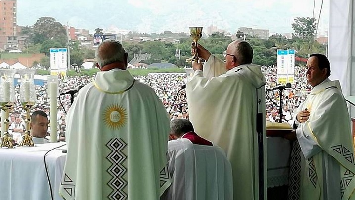Papa Francisc în Columbia: „Vestiți-l pe Cristos cu cea mai mare bucurie!”