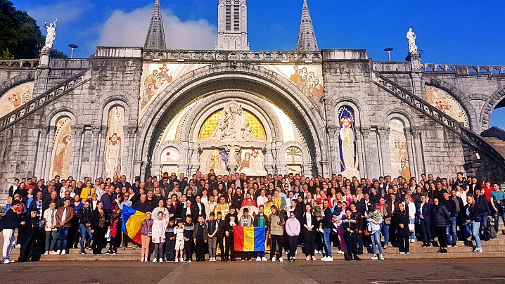 FOTO: Pelerinajul Misiunii Greco-Catolice Române din Paris la Lourdes