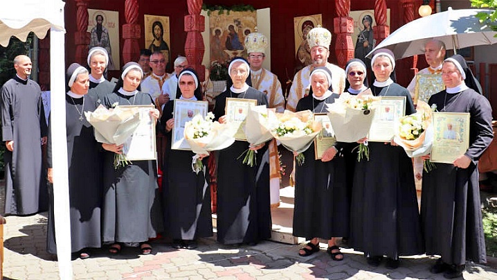 Sfânta Liturghie Arhierească Mănăstirea Sf. Macrina 