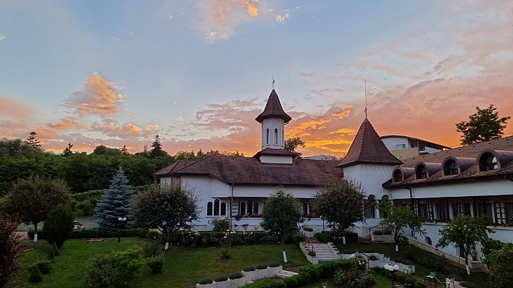 Descoperă mănăstirea Maicii Domnului din Cluj-Napoca