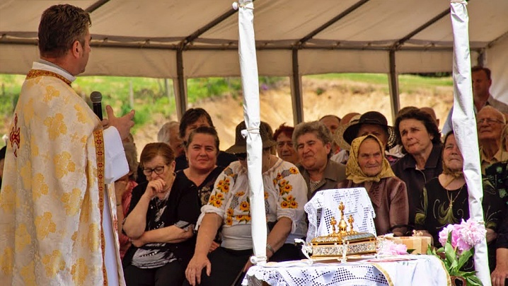 FOTO: Redeschiderea parohiei greco-catolice Mesteacăn