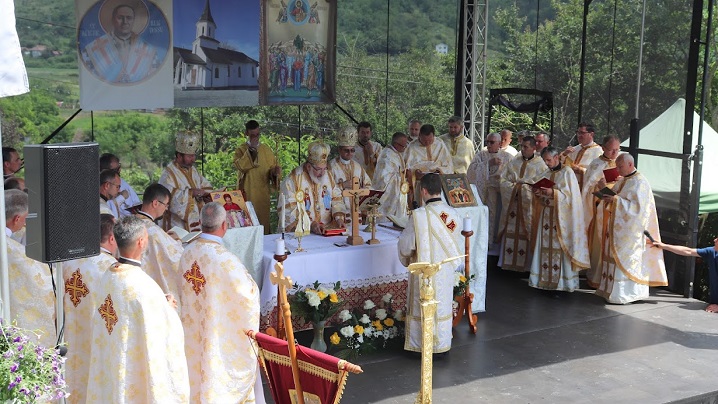 FOTO: Sfințirea bisericii greco-catolice din Parohia Milaș, Protopopiatul Teaca